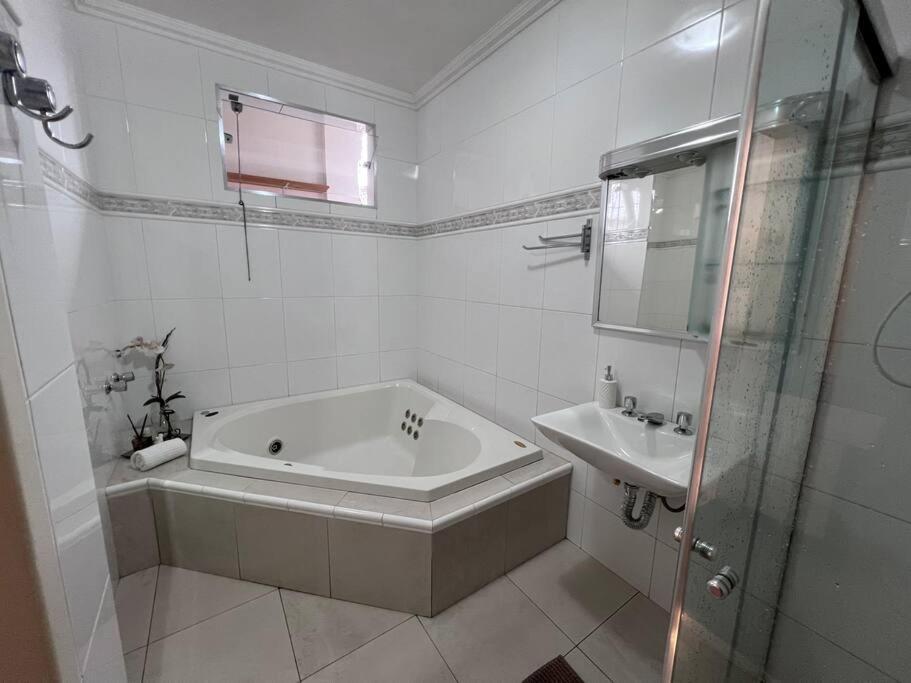 Estadia Das Gerais - Casa De Hospedes Adoravel Com Jacuzzi Ouro Preto  Eksteriør billede
